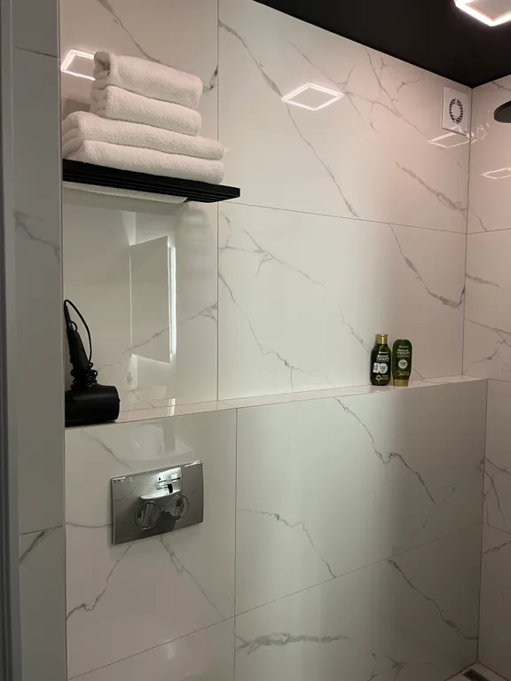 Светелка в доме Куб в кубе с видом на горы