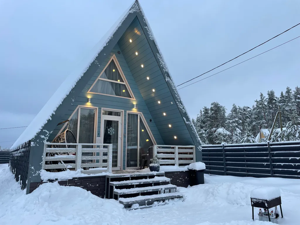 Коттедж Уютные дома аттик А-фрейм у Снетковского озера — Ларионово