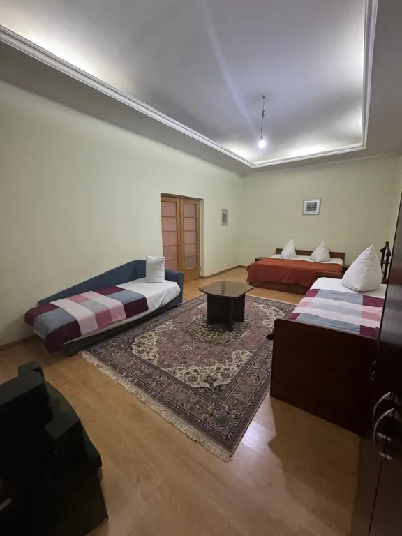 Бутовый дом на участке 5 соток