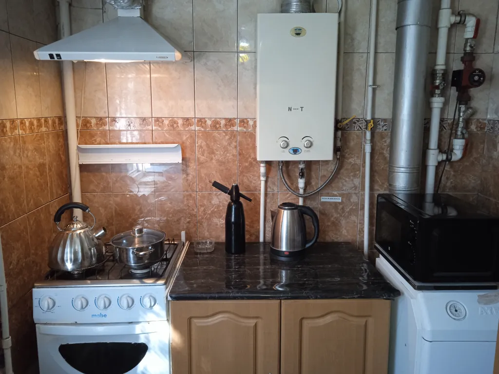 Большой дом в центре у моря