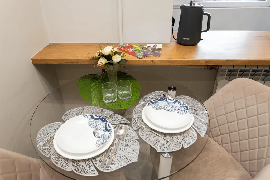 Уютная квартира с двумя балконами в центре рядом с Островом Канта