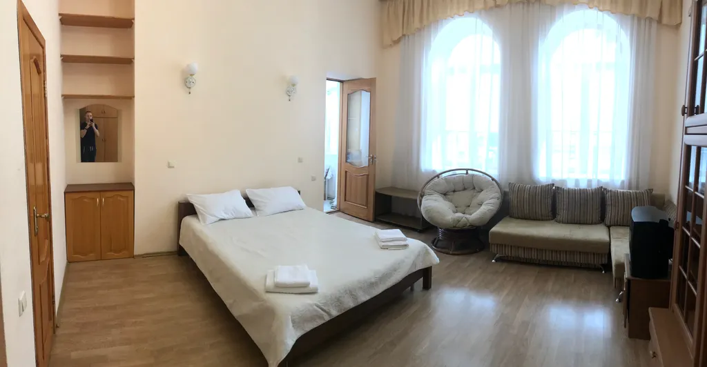 Уютная квартира в центре города — аренда посуточно в Ялта