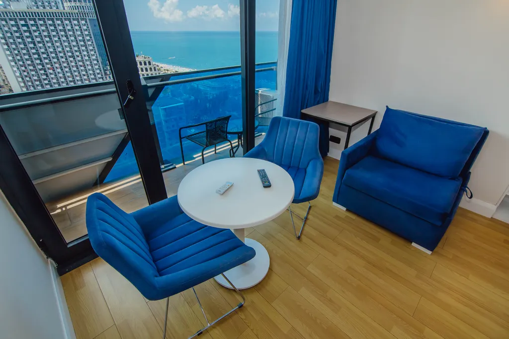 Апартамент с видом на море первая линия orbi city