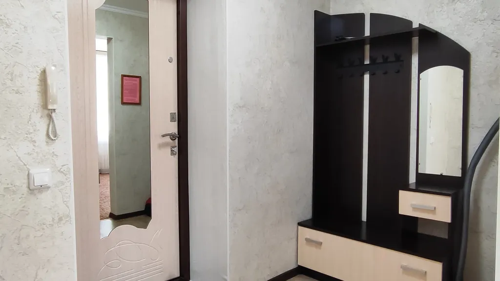 Квартира 1-комнатная Квартира — Таштагол