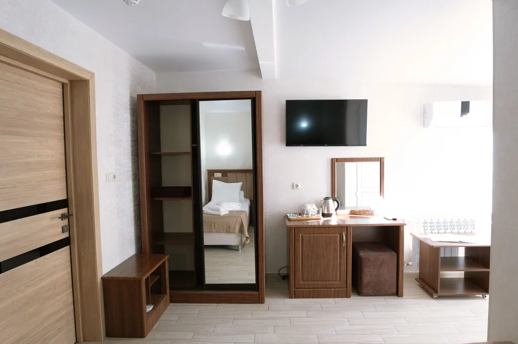 Двухместный номер с видом на горы, доступен бассейн