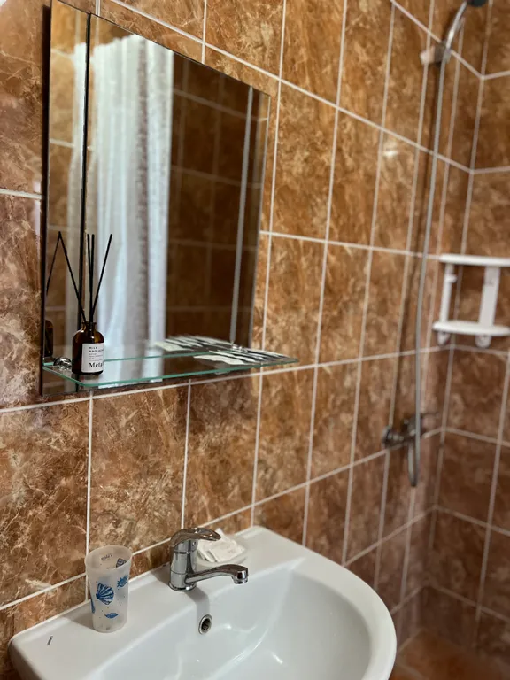 Двухместный номер с двумя раздельными кроватями и включенным завтраком