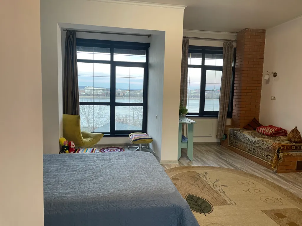 Дом с красивым видом на Ангару