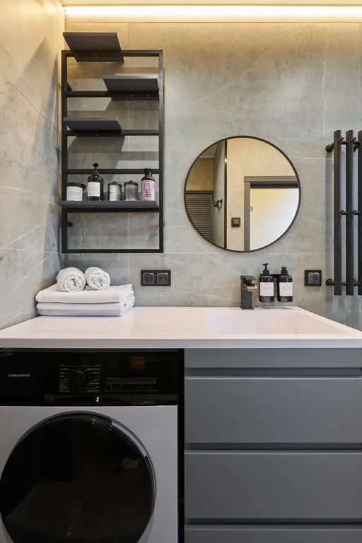 Просторный дом с сауной и камином в окружении леса и реки