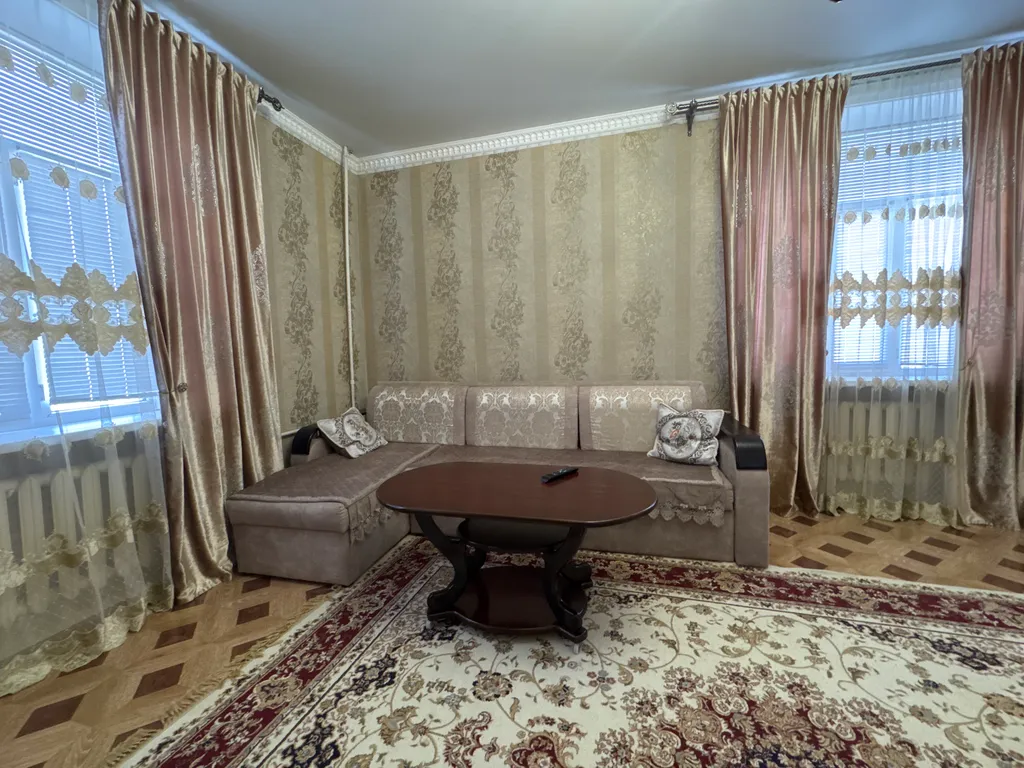 Квартира Квартира Просторная двушка в уютном районе — Махачкала