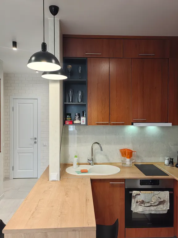 Уютная квартира-студия с кондиционером недалеко от аэропорта