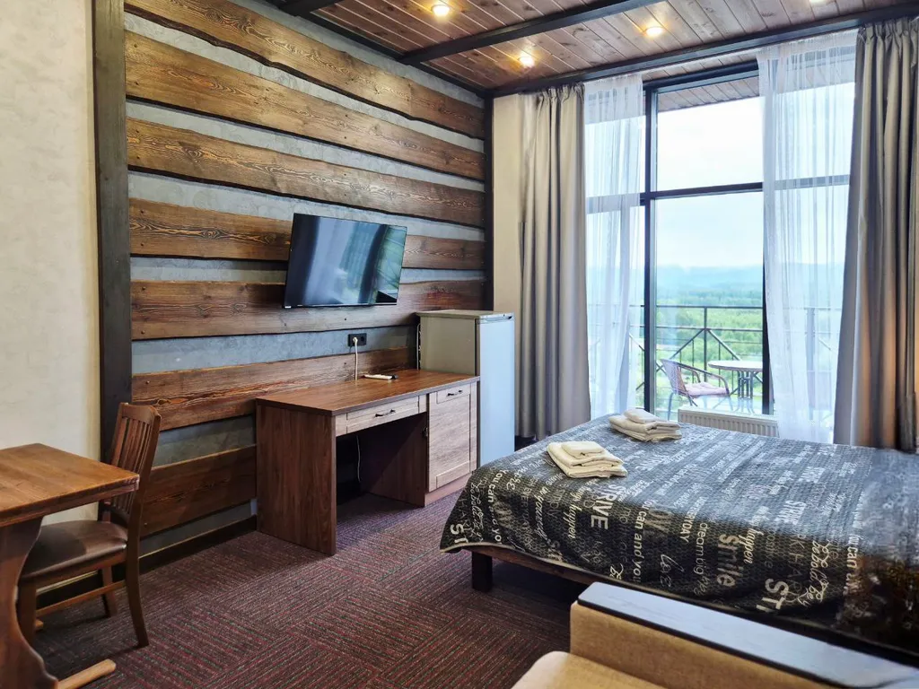 Захватывающий вид, панорамные окна и высокие потолки