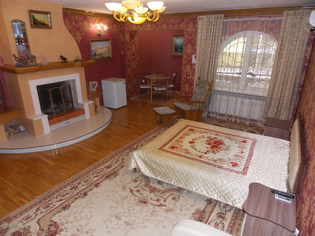 Квартира Каминная комната — аренда посуточно в Феодосия