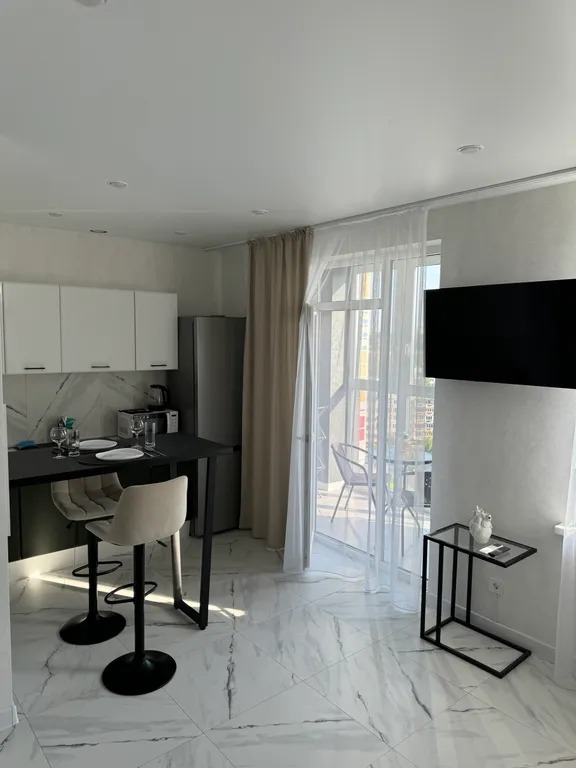 Уютная квартира-студия в центре города — аренда посуточно в Брянск