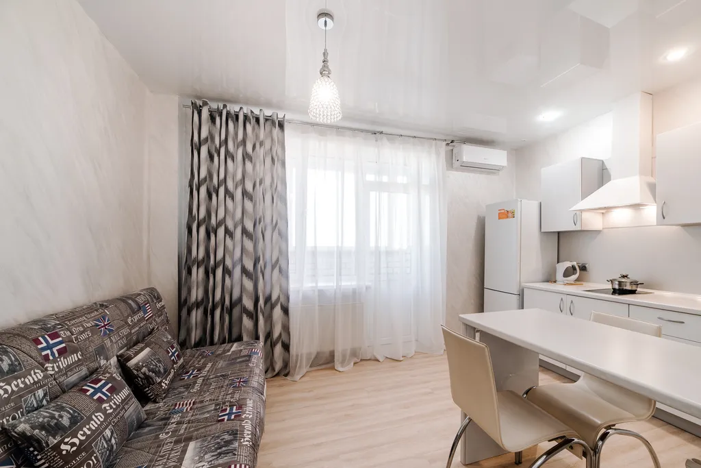 Чистая уютная студия в центре. Заселение до 23-00 ч