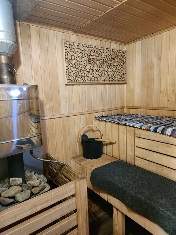 Дом с теплым бассейном