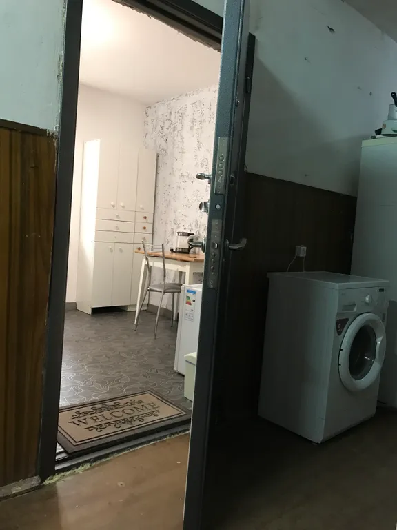 Комната в общежитии секционного типа в центре города