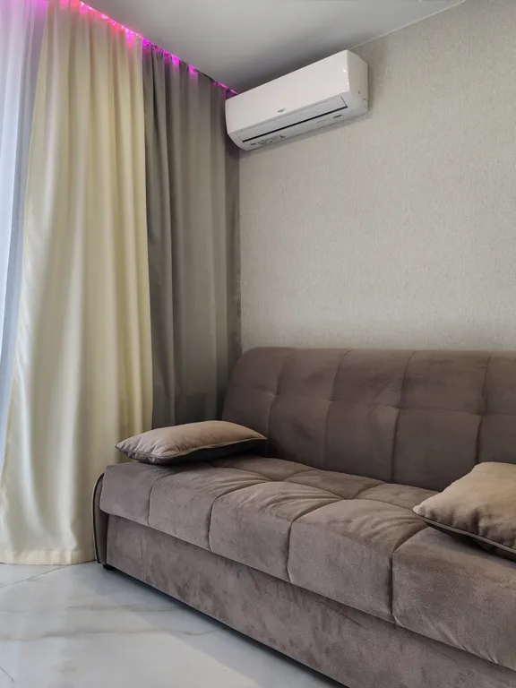 Студия у моря на высоком этаже