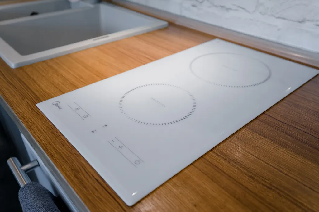 Студия в новостройке в центре