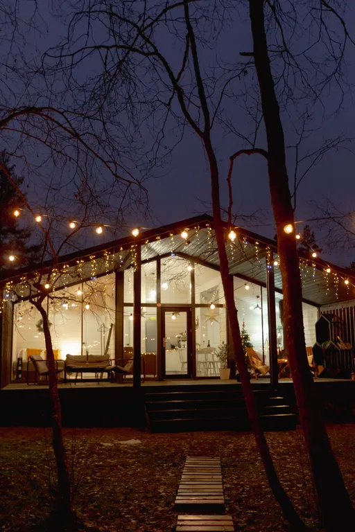 Уютный дом с сауной в лесу