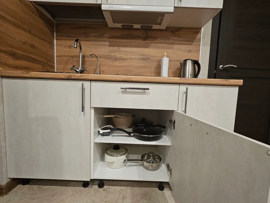 Улучшенная студия вблизи метро Парнас