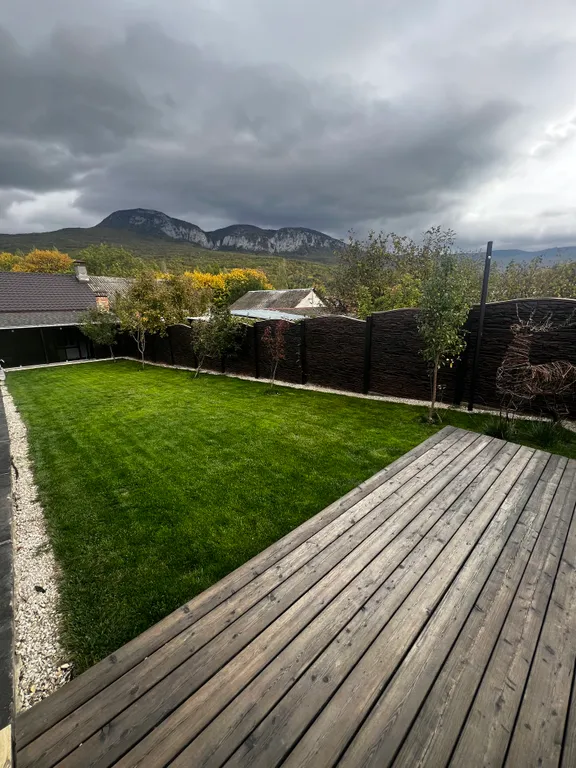 Коттедж Уютный дом с видом на горы — Соколиное