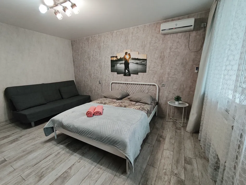 Дизайнерская квартира в стиле лофт для 4 гостей