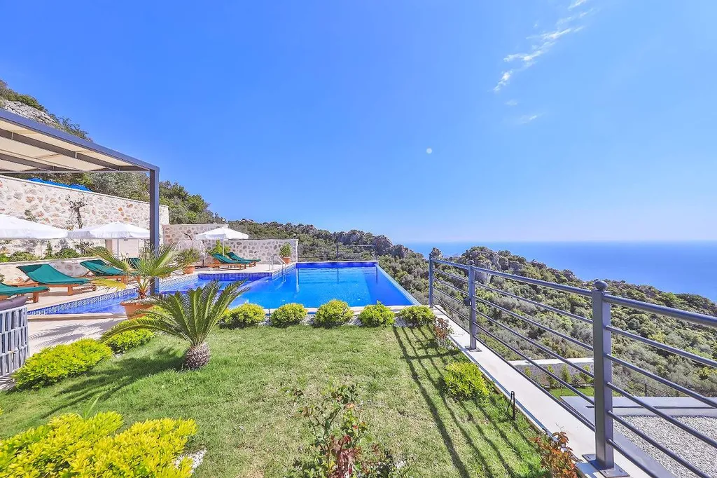 Вилла 1183 в Калкане 3+1 с подогреваемым бассейном