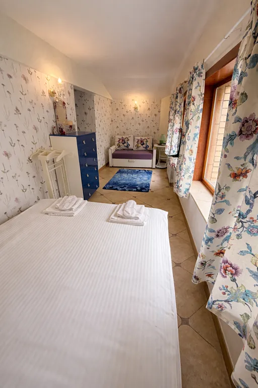 Вилла на первой линии Эсто-садка через дорогу от Горки города