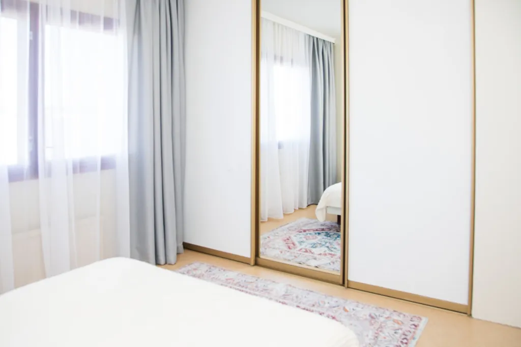 Просторные апартаменты с видом на лес и озеро