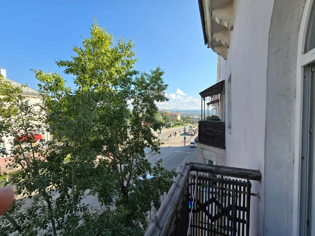 Ретро-трешка в центре города