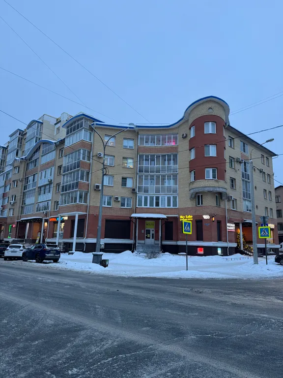 Большая евро-двухкомнатная квартира в самом центре у ТЦ Титан Арена.