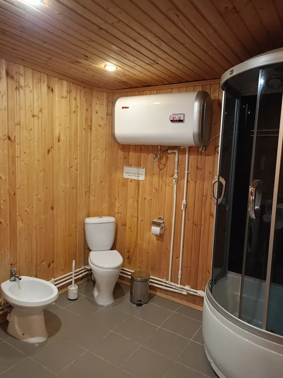 Дом на берегу реки Волга