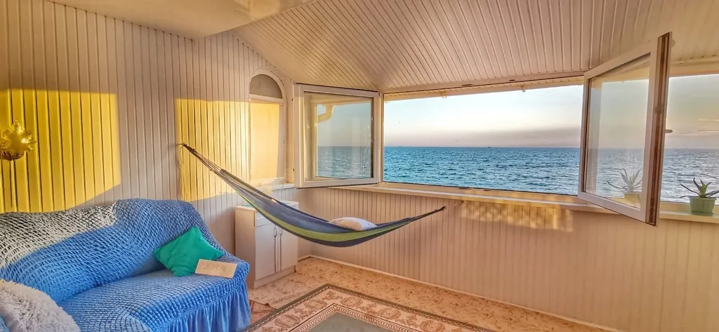 Морская дача у самого моря