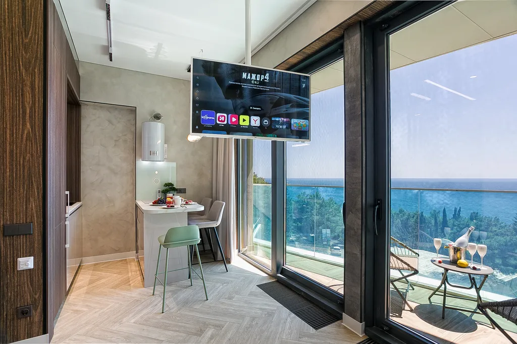 Студия с террасой и видом на море в скай плаза 3