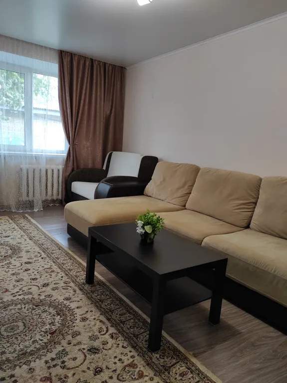 Уютная квартира в самом центре города — аренда посуточно в Копейск