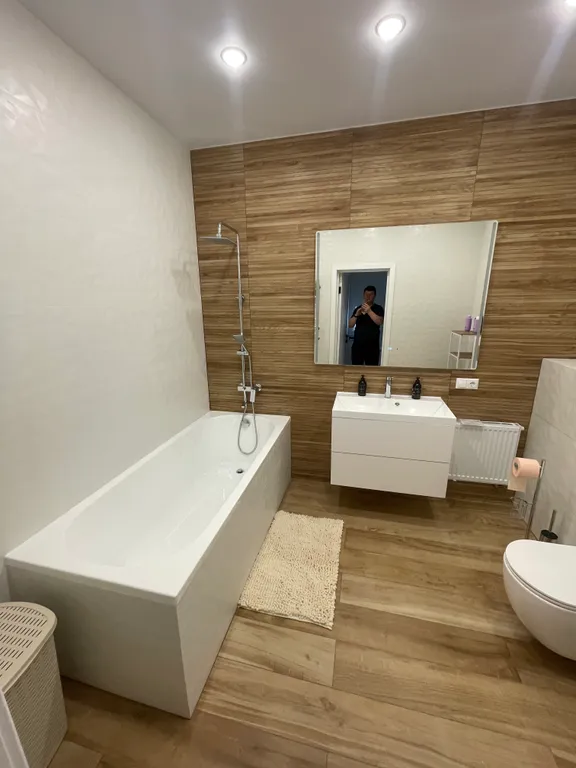 Уютный дом у леса