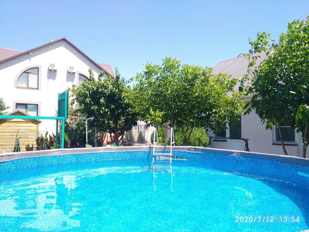 Апартаменты с бассейном и кухней