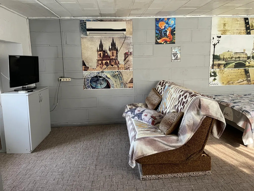 Квартира Квартира Цветущий уголок в историческом центре Севастополя — Севастополь