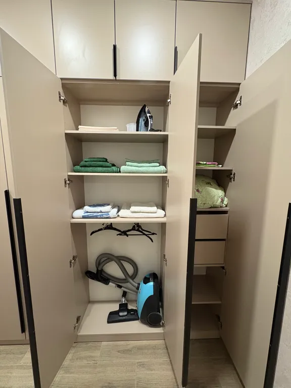 Уютная квартира с прекрасным видом на город и Каму