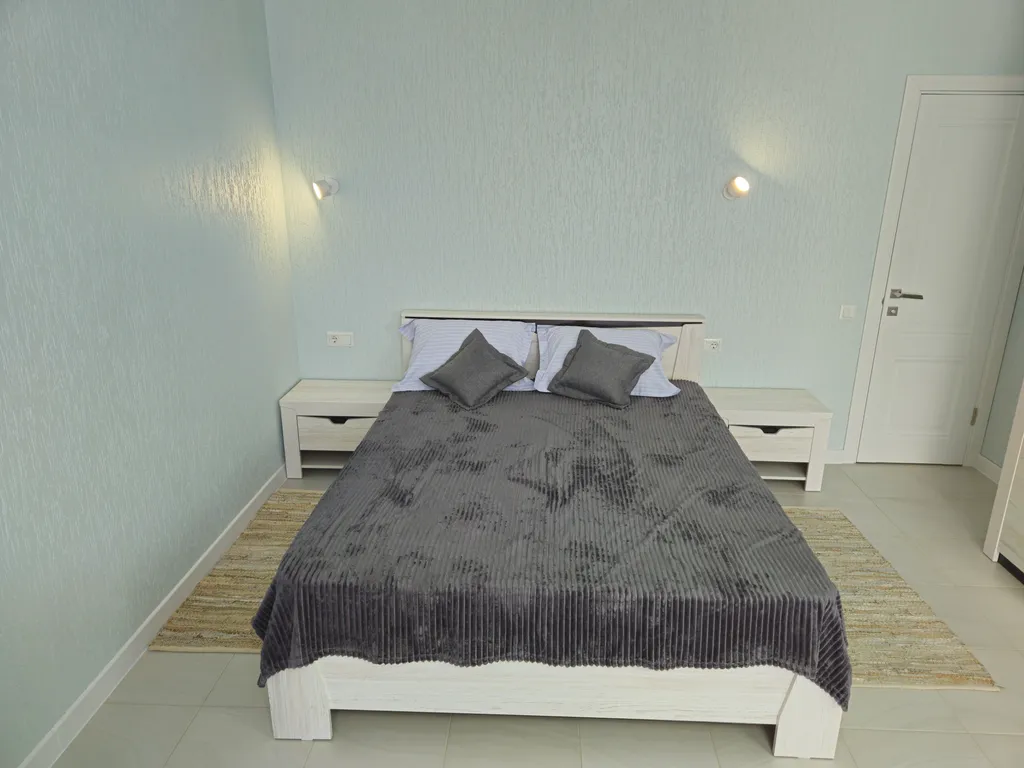 Новый апартамент с видом на море