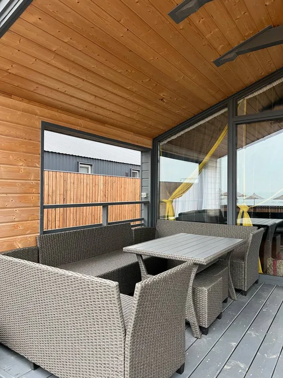 Дом у моря на первой береговой линии