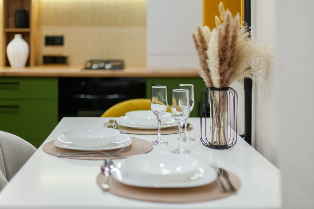 У набережной