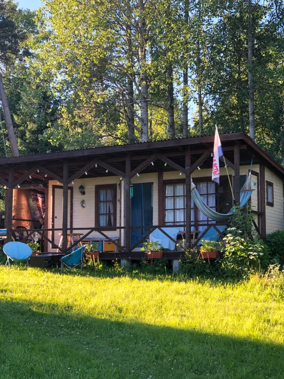 Бунгало у озера