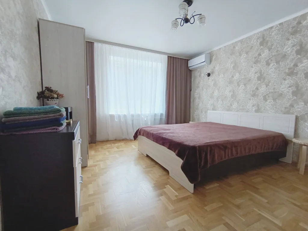 Квартира Уютная и просторная квартира рядом с морем — Ейск