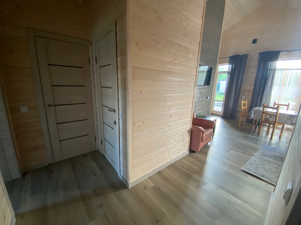 Дом с купелью на берегу Онежского озера