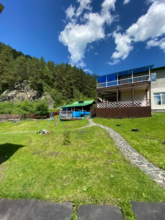 Коттедж для больших компаний на Алтае