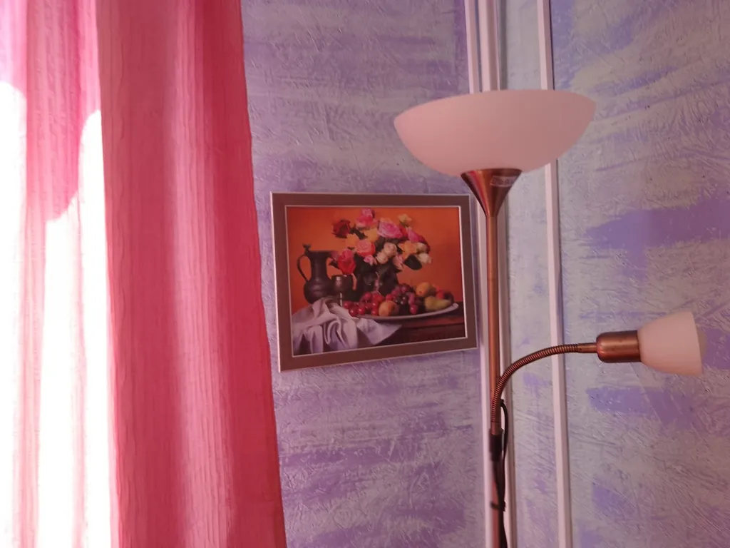 Коттедж Двухкомнатный этаж, с детской кроваткой, вид на море и горы — аренда посуточно в Адлер