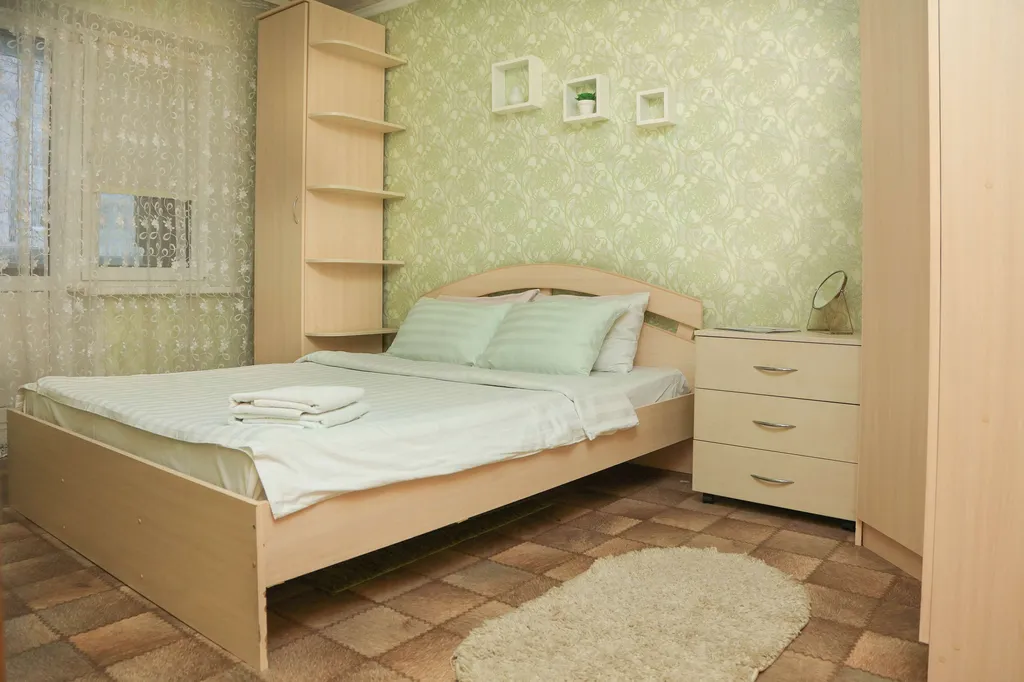 4-комнатная возле ТЦ Корона