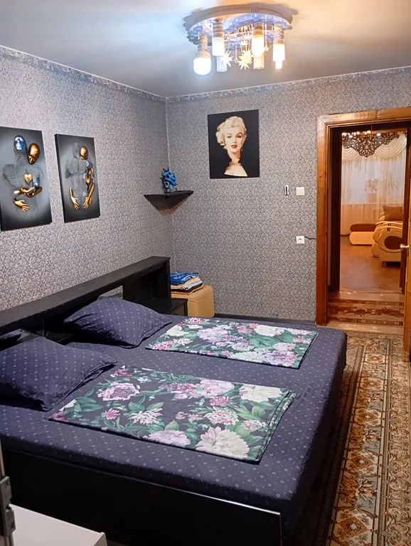 Уютная по-домашнему квартира рядом с пл.Театральной. Центр, всё пешком