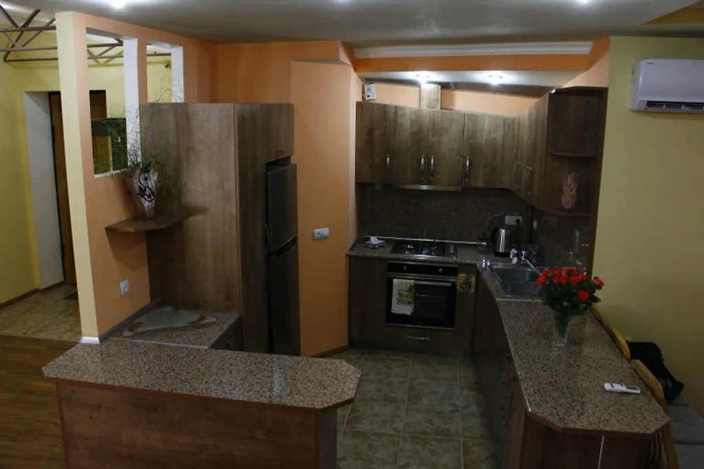 4-комнатная Квартира